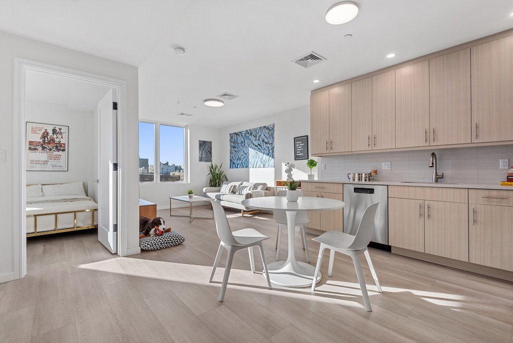 1 Lenox Road, Unit 6D