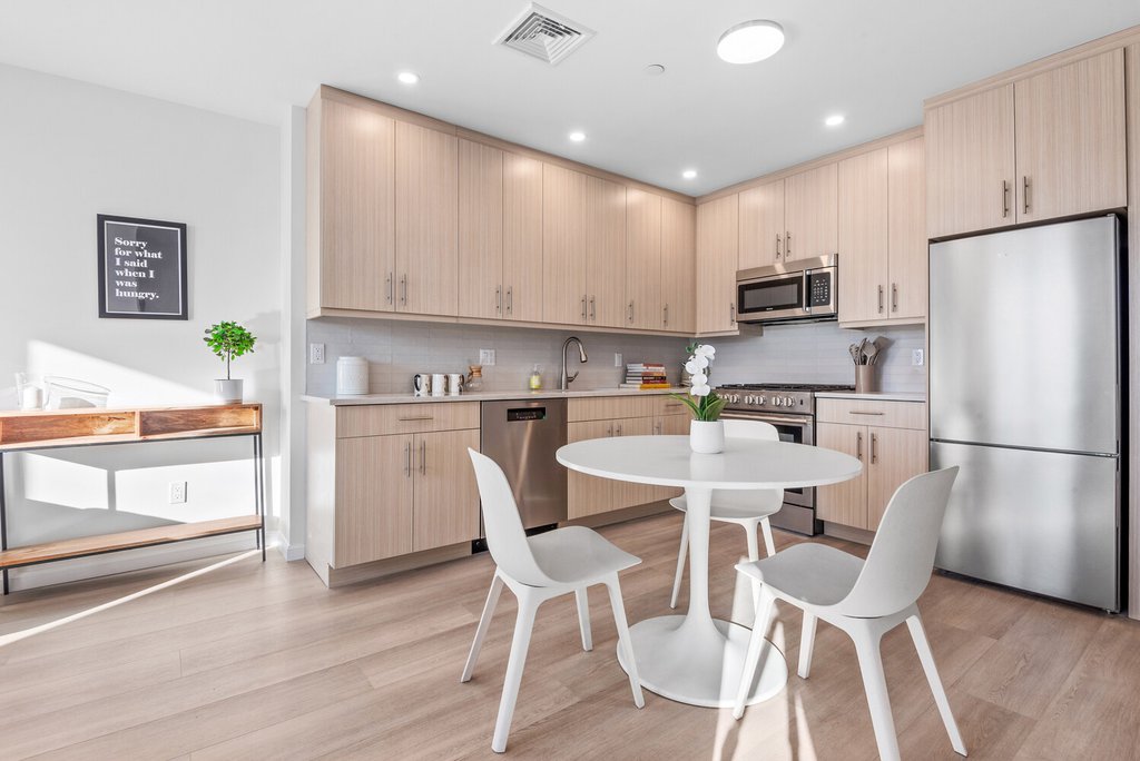 1 Lenox Road, Unit 6D photo 3