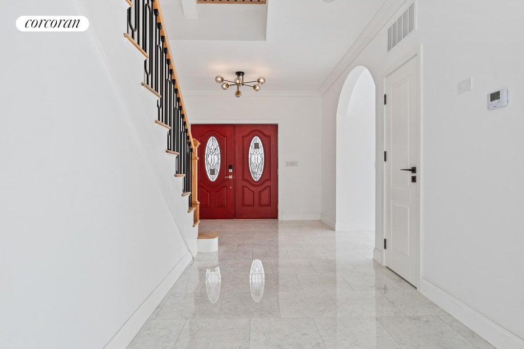 4 Angelas Place – For Sale photo 2