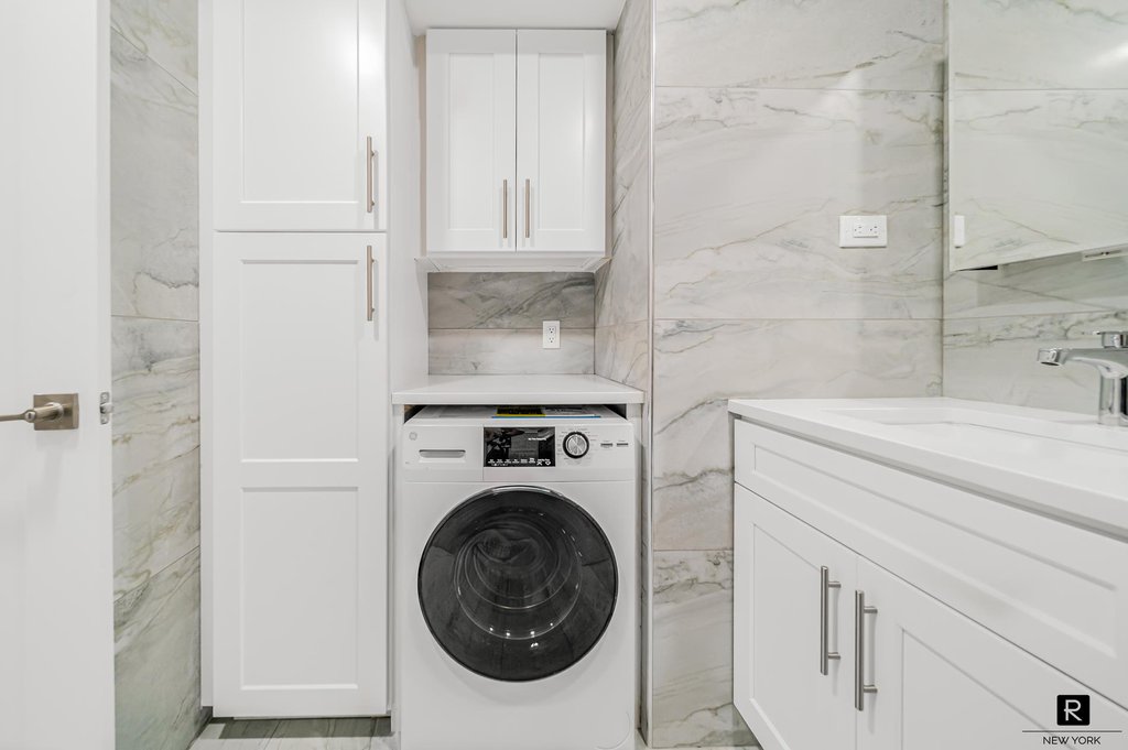 106 Central Park South, Unit 12L photo 2