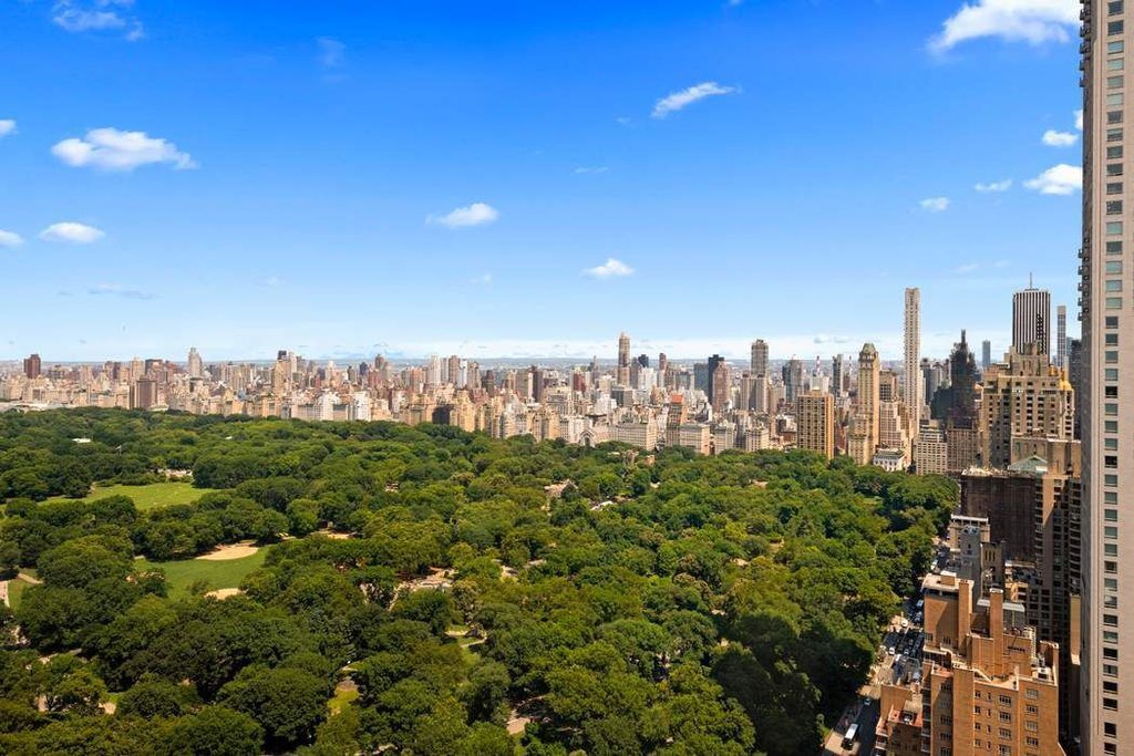 25 Columbus Circle, Unit ST54/55C photo 2