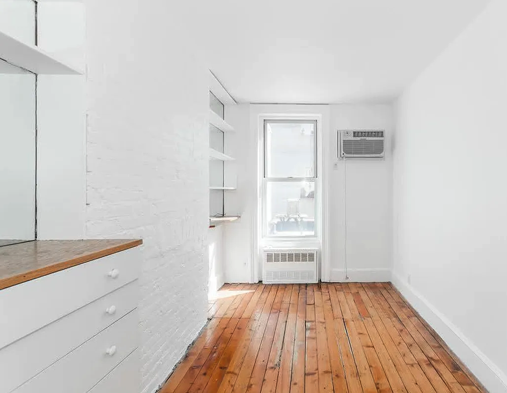 306 East 81st Street, Unit 2 photo 2