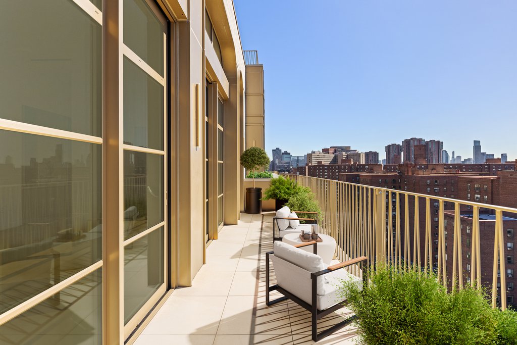 350 East 18th Street, Unit 11B