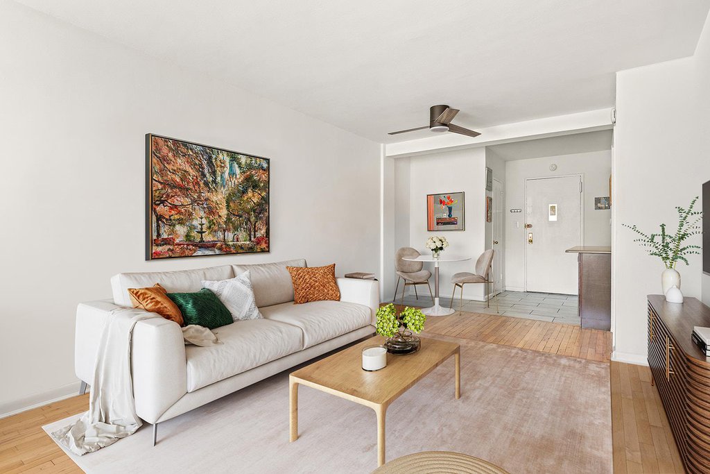 408 West 57th Street, Unit 4C photo 2