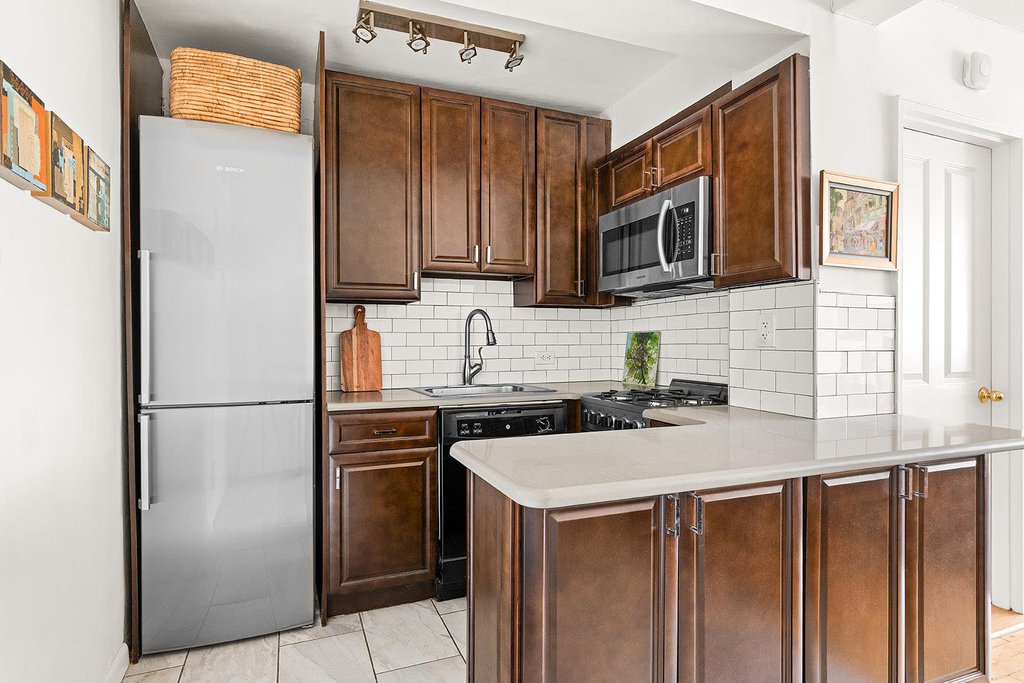 408 West 57th Street, Unit 4C photo 3