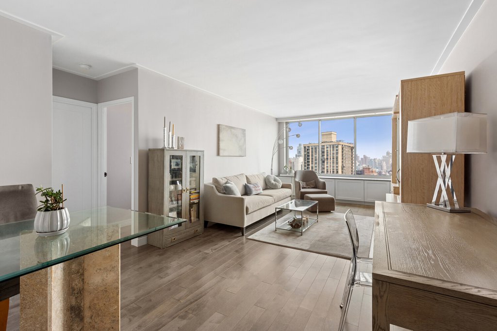 404 East 79th Street, Unit 28E