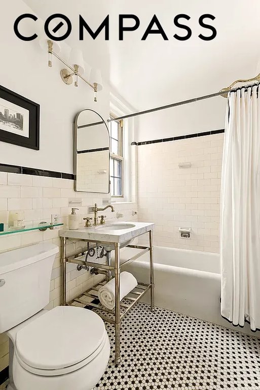 61 West 9th Street, Unit 8E photo 6