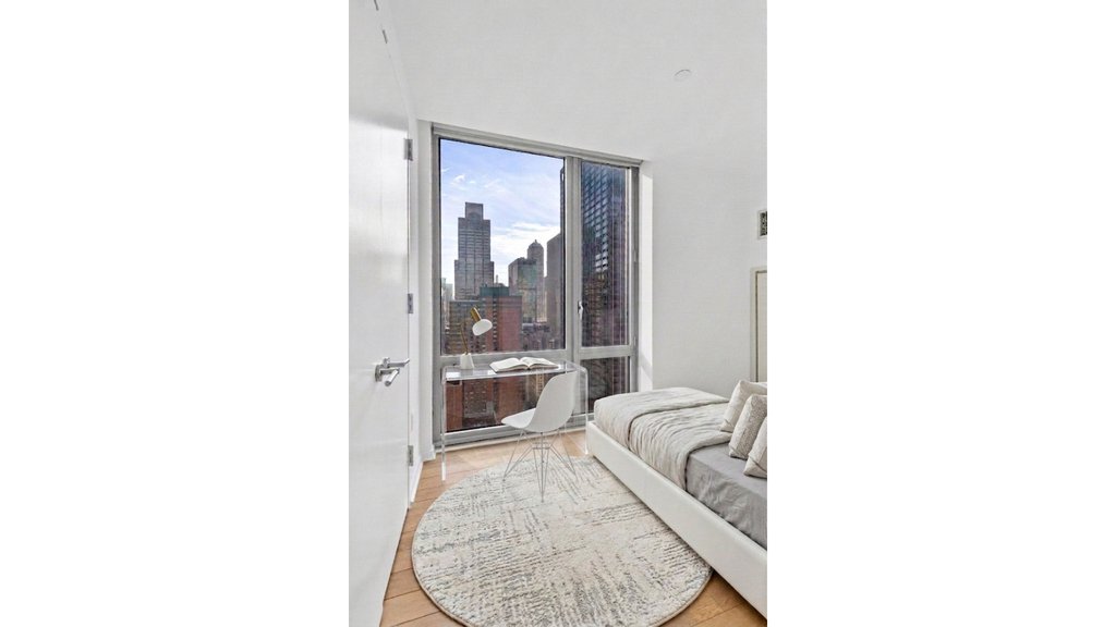 310 West 52nd Street, Unit 36J photo 11
