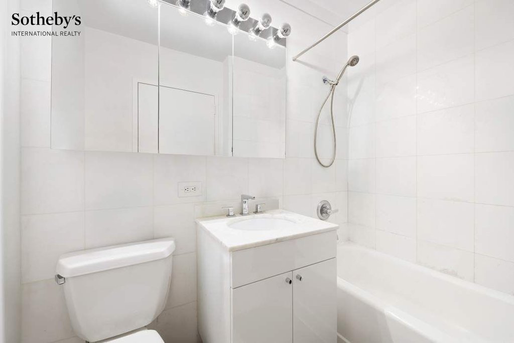 99 John Street, Unit PH9 photo 9