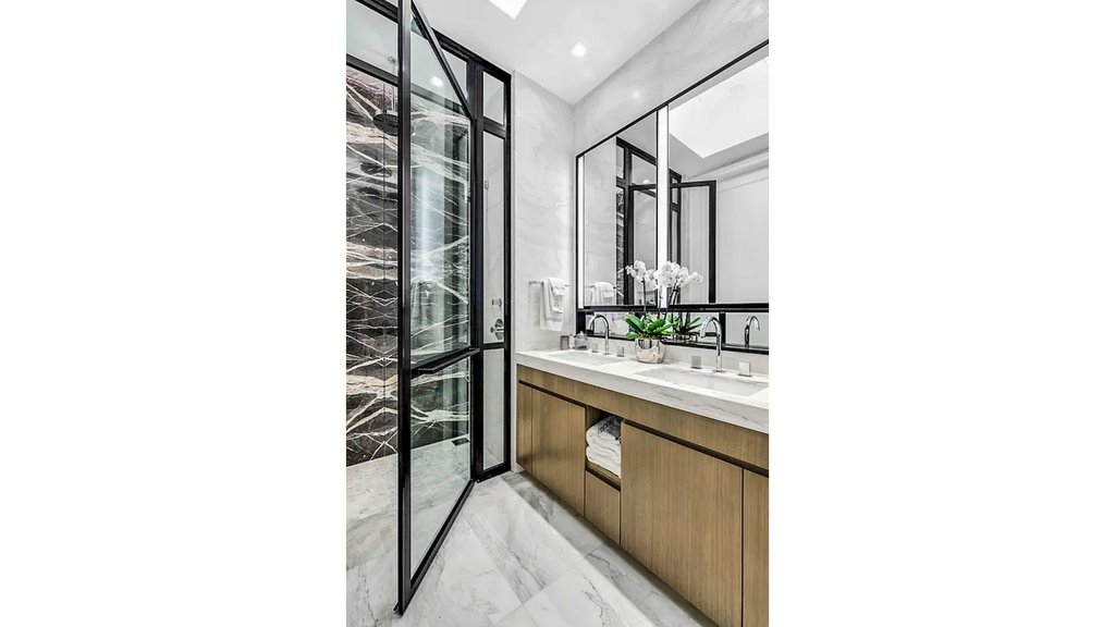 108 Leonard Street, Unit 11J photo 3