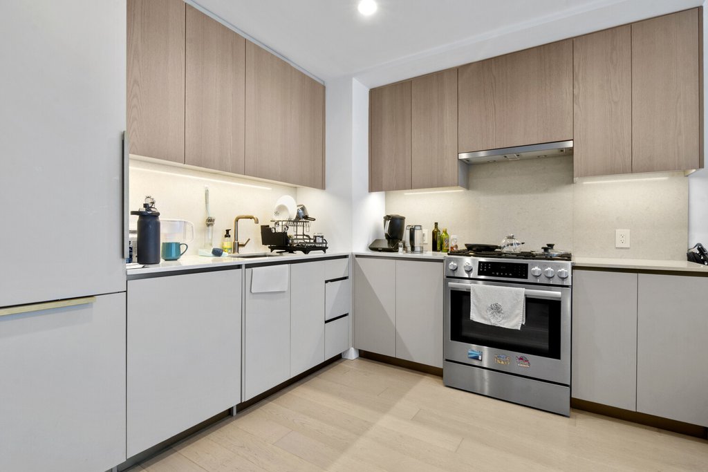 3 Court Square, Unit 1404 photo 5