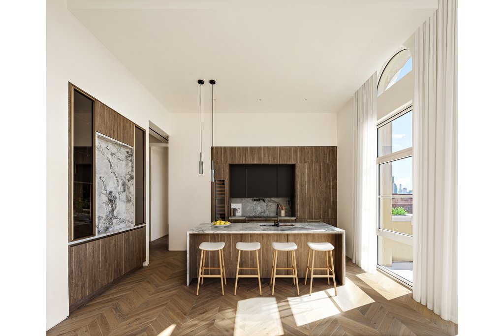 350 East 18th Street, Unit PH photo 4