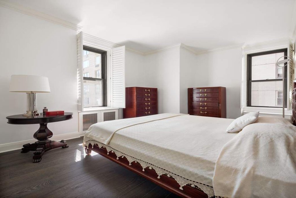 907 Fifth Avenue, Unit 5F photo 6