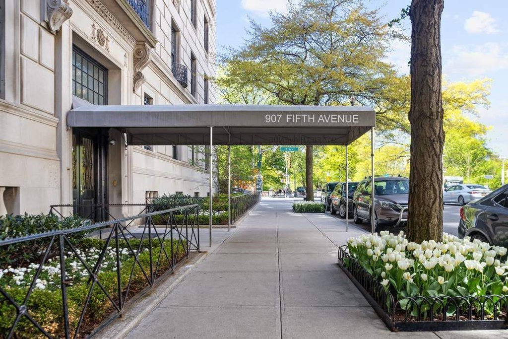 907 Fifth Avenue, Unit 5F photo 11