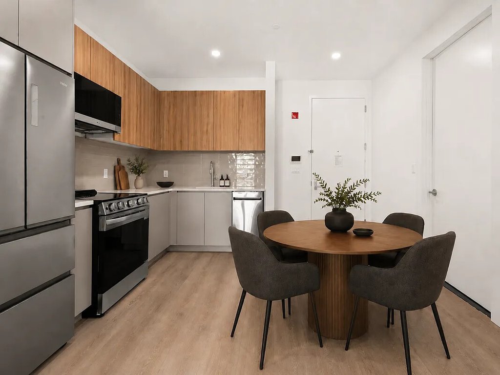4-34 26th Avenue, Unit 507 photo 3