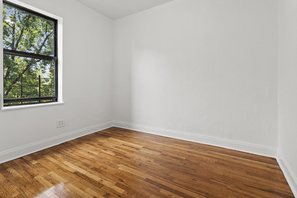 45-35 48th Street, Unit 5D photo 4