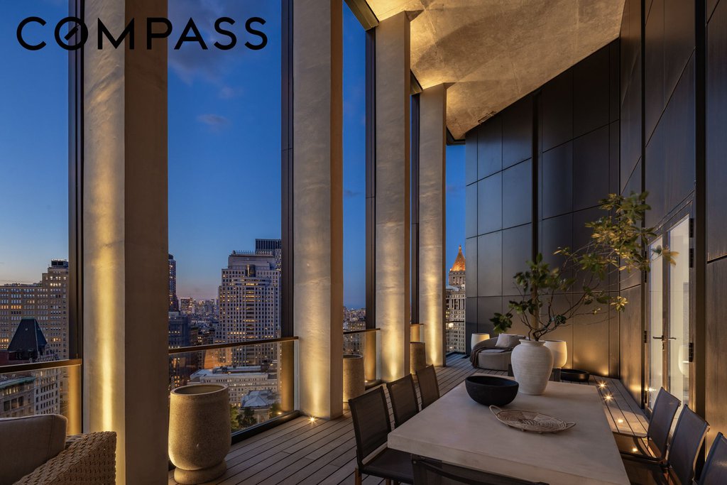 33 Park Row, Unit PH1