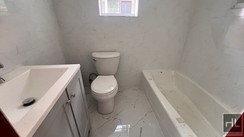 610 East 3rd Street, Unit 2 photo 12