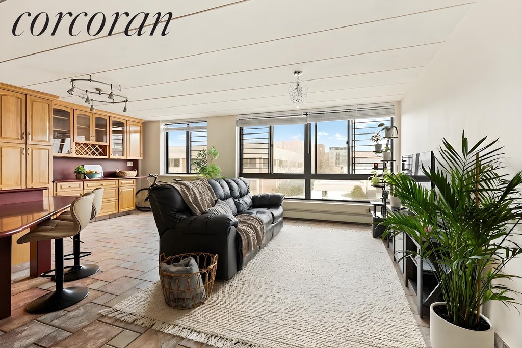 9921 Fourth Avenue, Unit 3B