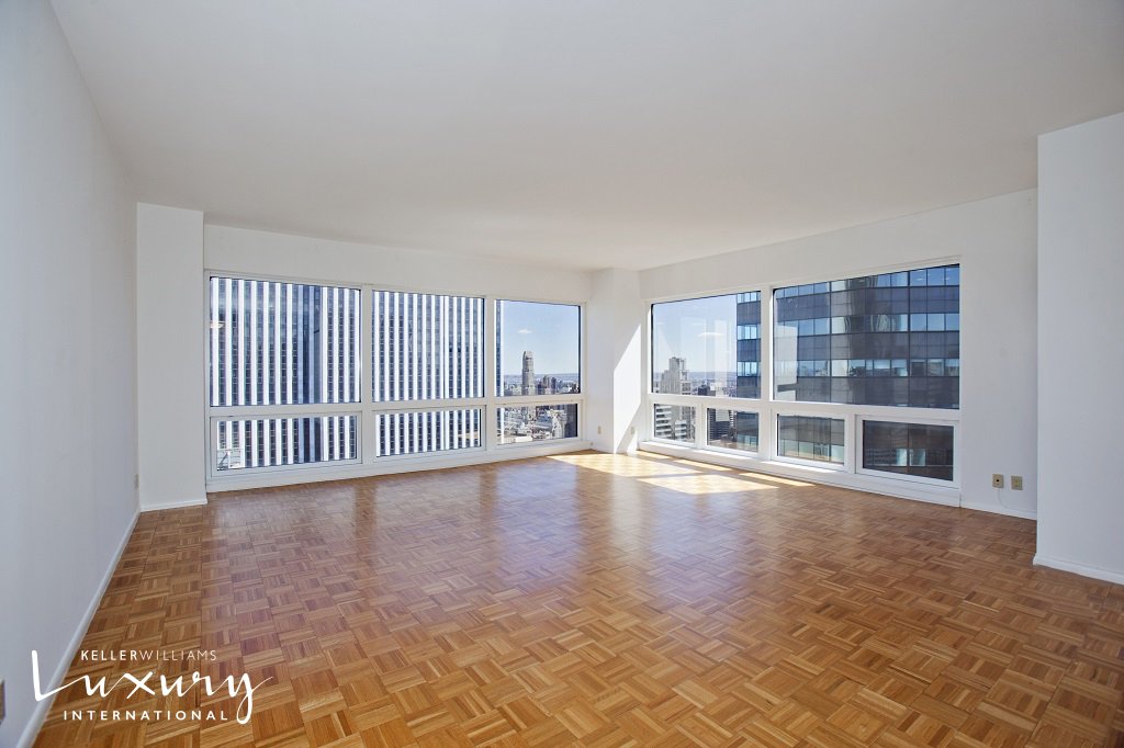 721 Fifth Avenue, Unit 40D photo 3