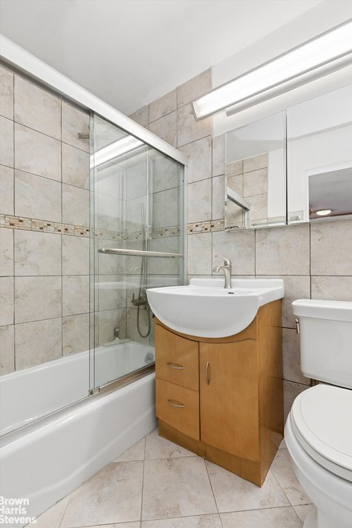 330 Third Avenue, Unit 15H photo 7