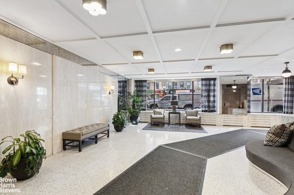 330 Third Avenue, Unit 15H photo 9
