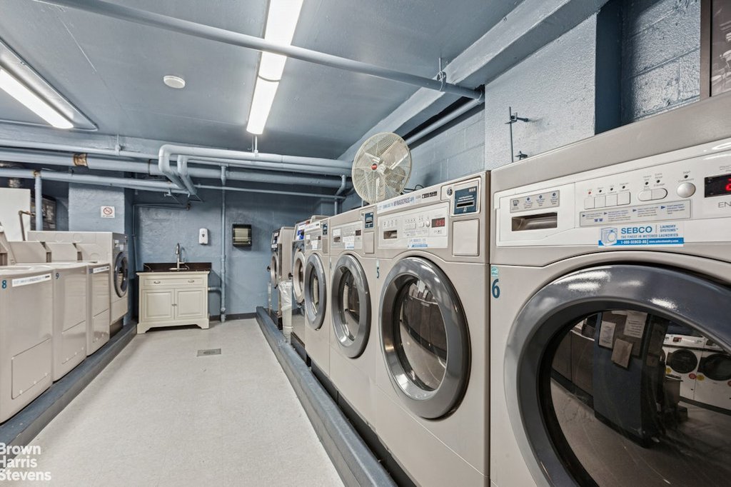 330 Third Avenue, Unit 15H photo 10