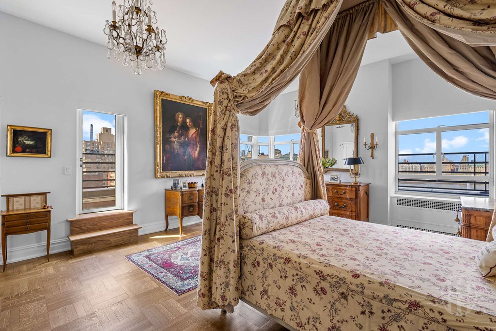 19 East 88th Street, Unit PHD photo 17