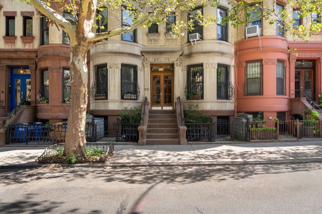 707 Carroll Street, Unit 4R