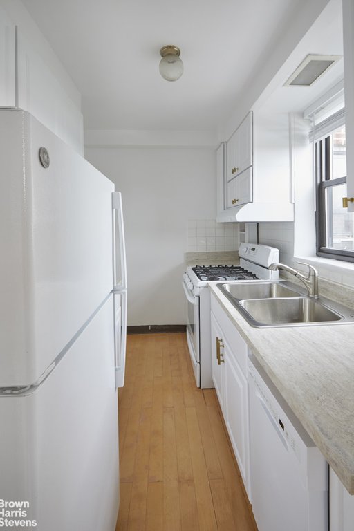 3103 Fairfield avenue, Unit 10A photo 6