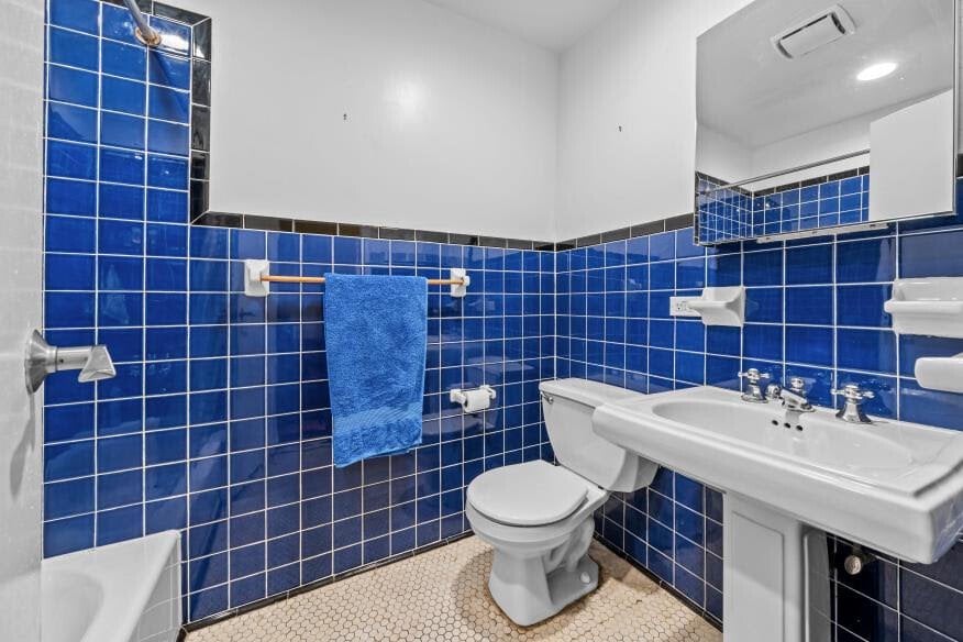 137 Guernsey Street, Unit 3L photo 8