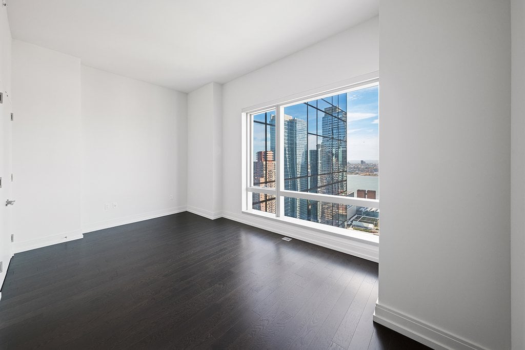 555 Tenth Avenue, Unit 54H