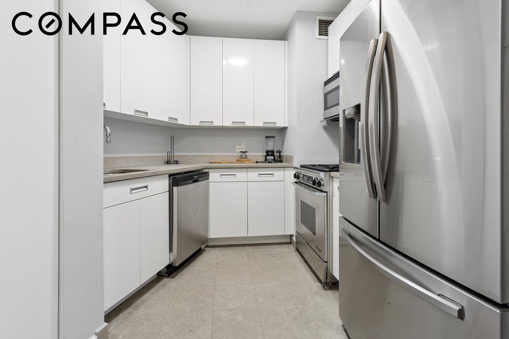 99 John Street, Unit 1413 photo 3