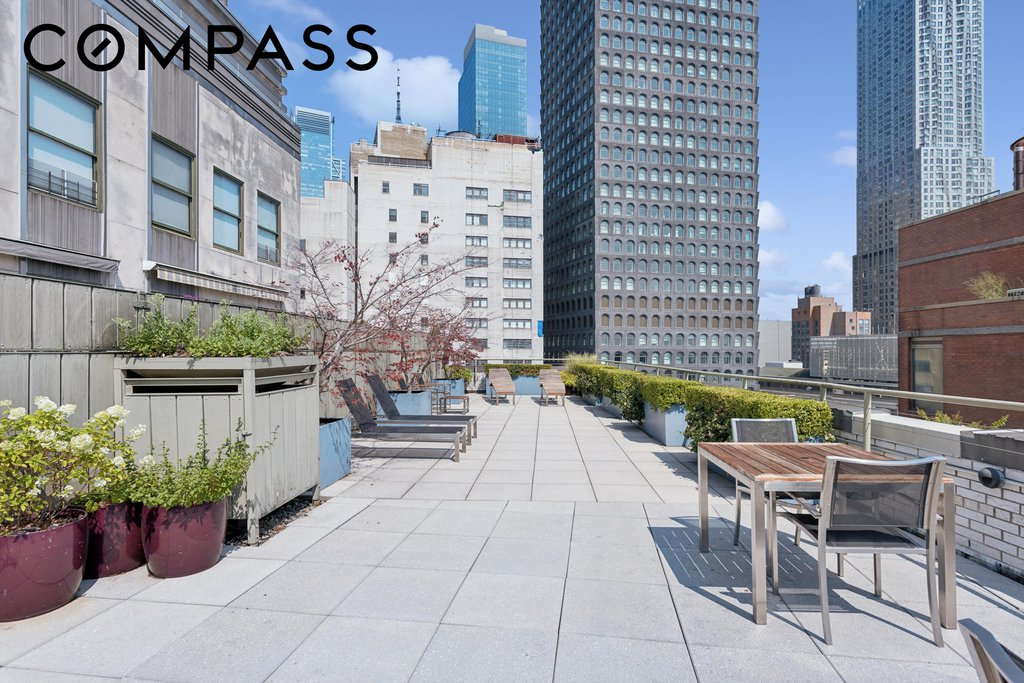 99 John Street, Unit 1413 photo 11