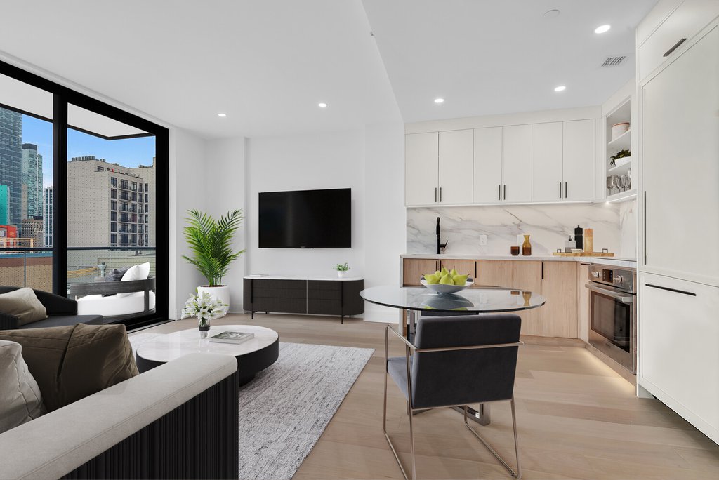 33-10 38th Avenue, Unit 402