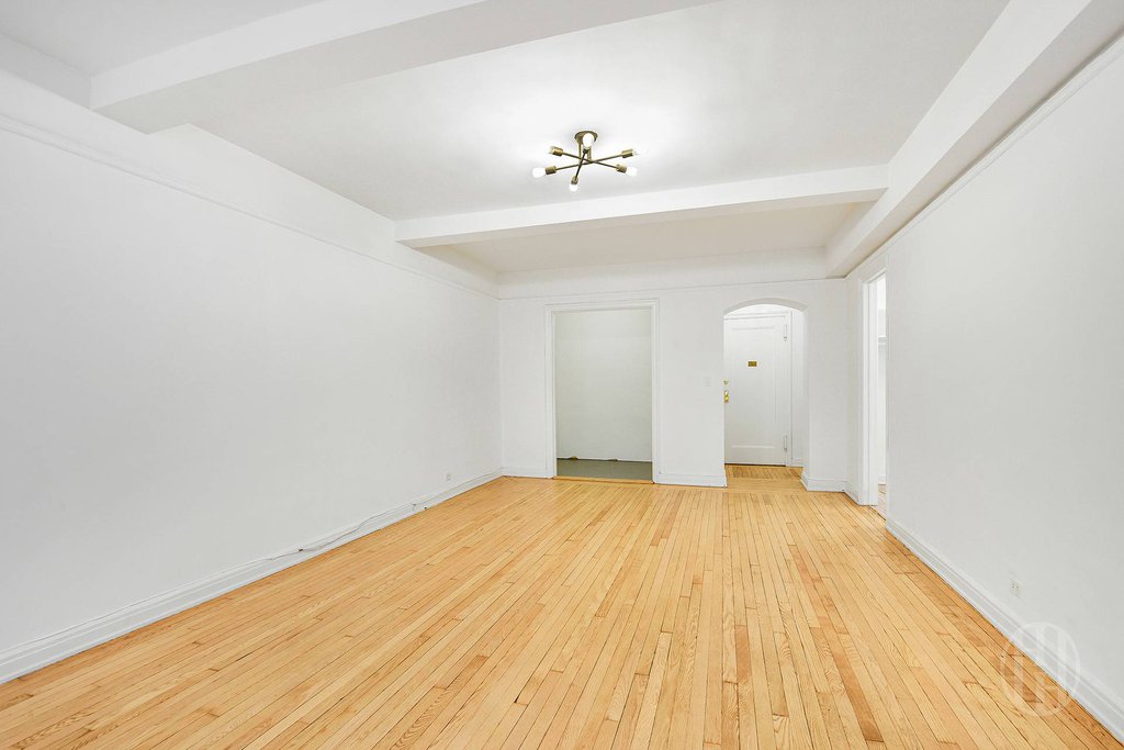 333 West 56th Street, Unit 3H photo 5