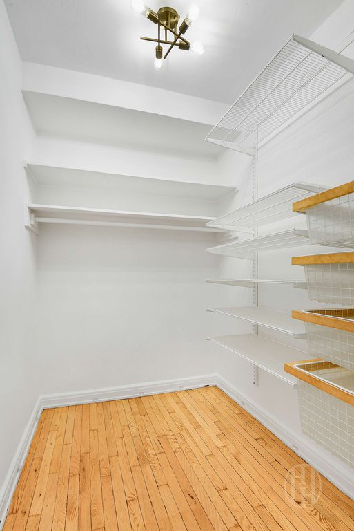 333 West 56th Street, Unit 3H photo 7
