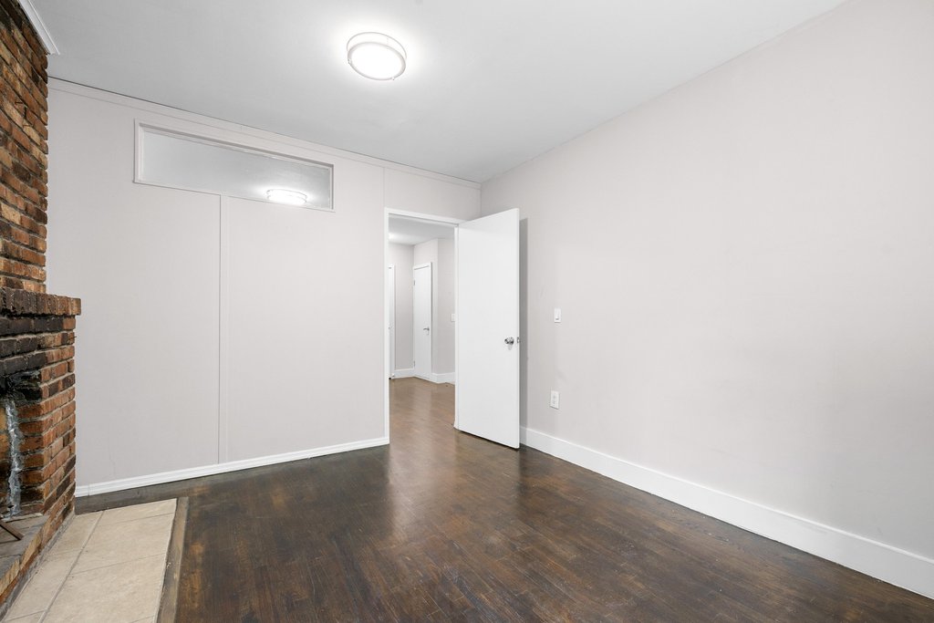 416 West 23rd Street, Unit 3c photo 8
