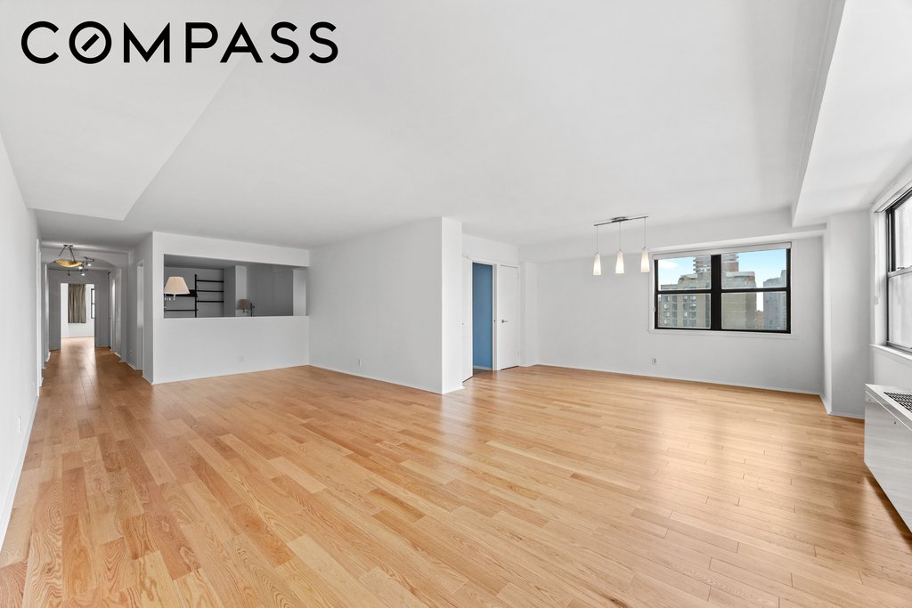 201 East 28th Street, Unit 16AB photo 2
