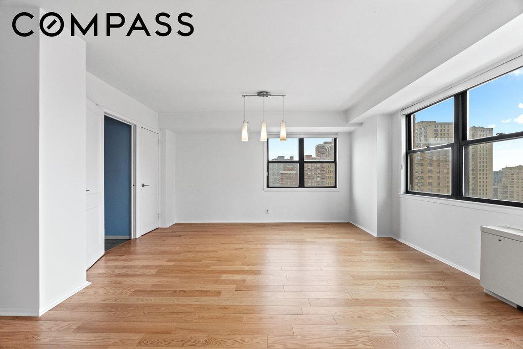 201 East 28th Street, Unit 16AB photo 3
