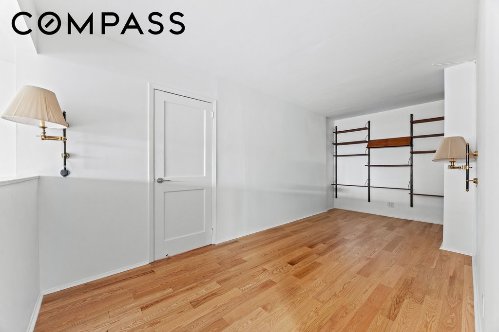 201 East 28th Street, Unit 16AB photo 6