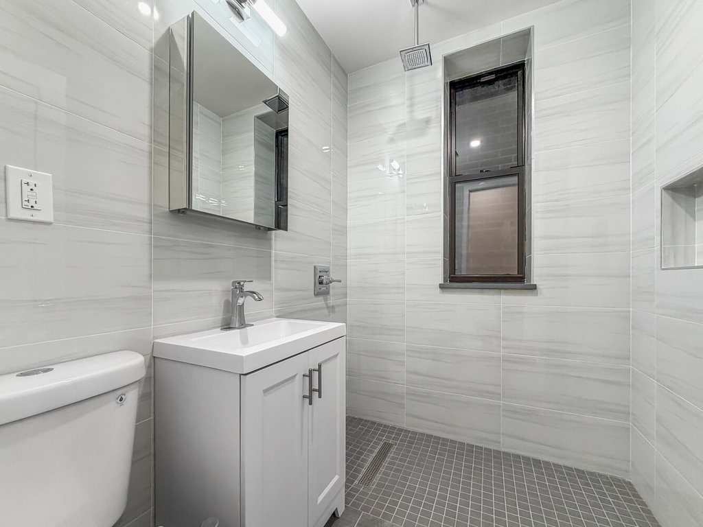 130 East 93rd Street, Unit 3B photo 7