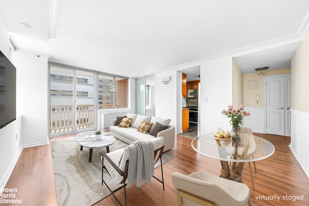 50 Lexington Avenue, Unit 14C photo 2