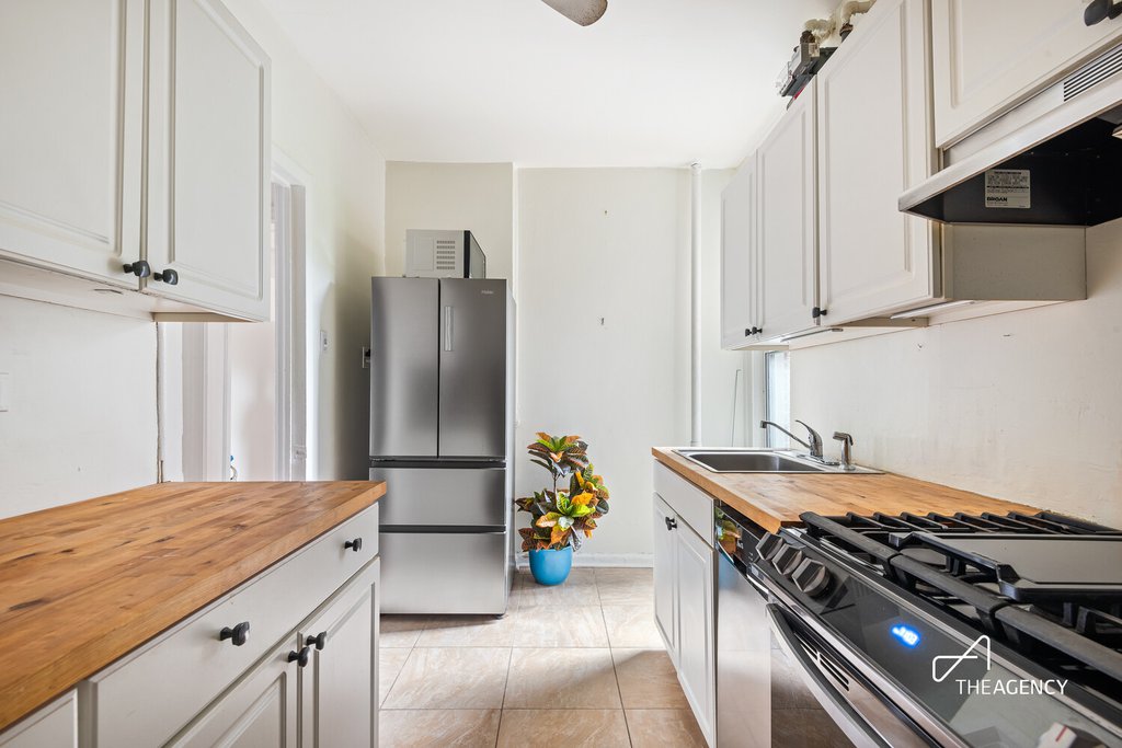 720 West 173rd Street, Unit 25 photo 3