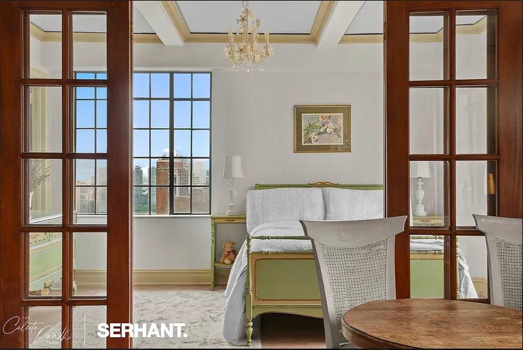 320 East 42nd Street, Unit 2318 photo 5