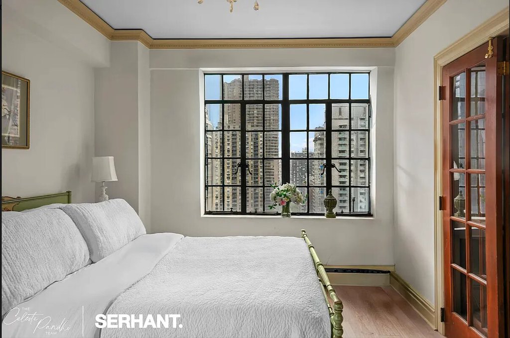 320 East 42nd Street, Unit 2318 photo 7