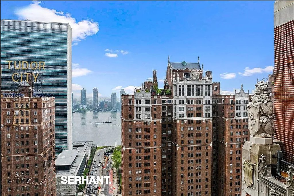 320 East 42nd Street, Unit 2318 photo 10