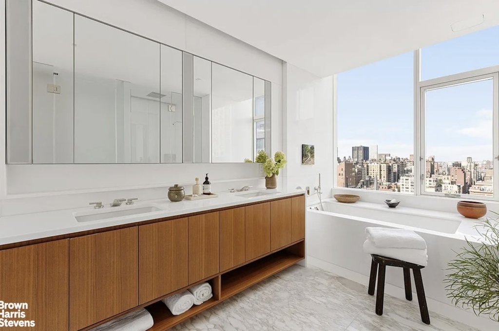 1289 Lexington Avenue, Unit PHA photo 11