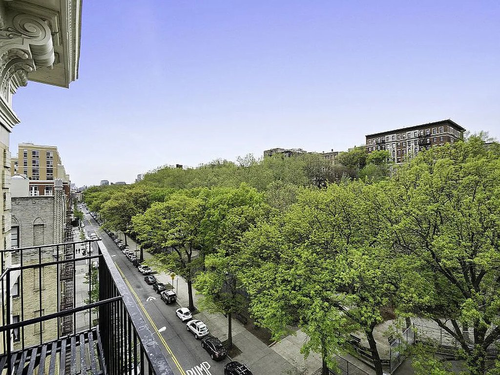 305 West 150th Street, Unit 404