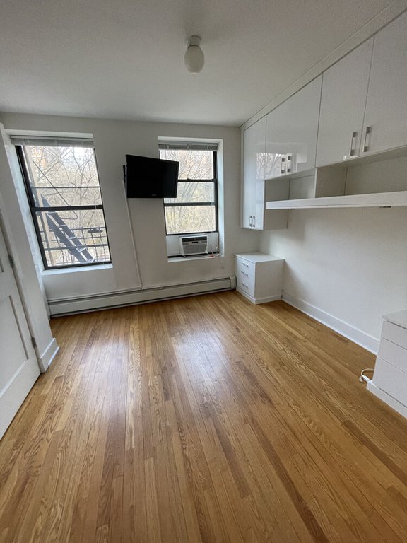 305 West 150th Street, Unit 404 photo 3